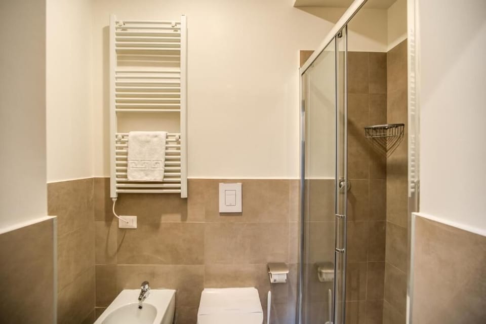Superior Room | Bathroom | Shower, hair dryer, slippers, bidet