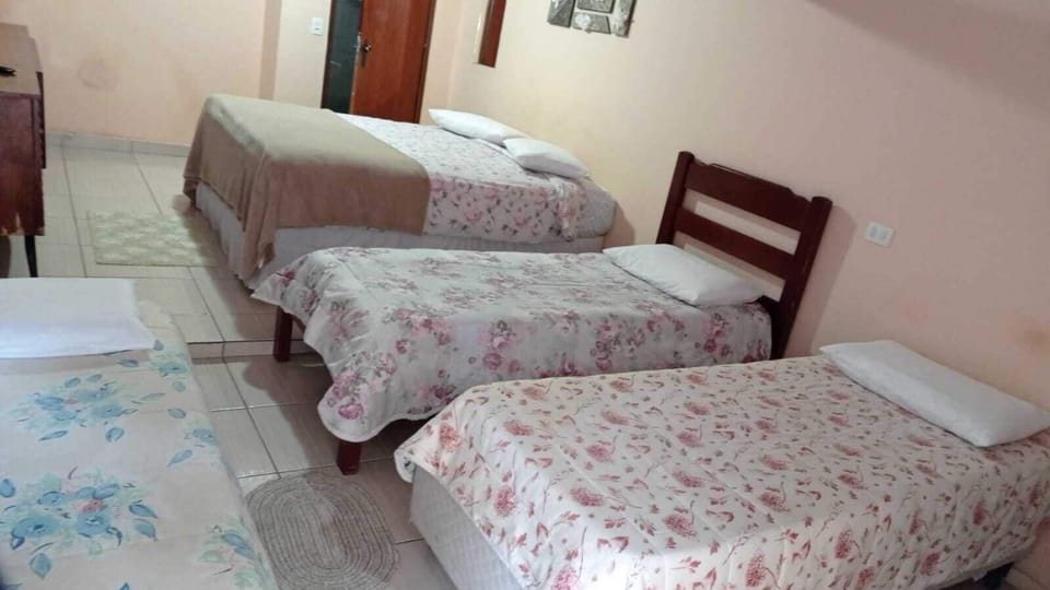 Family Suite, Multiple Beds | 1 bedroom, desk, free WiFi