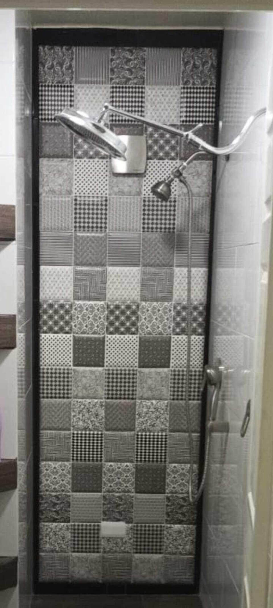 Economy Room | Bathroom | Free toiletries, towels, soap, shampoo