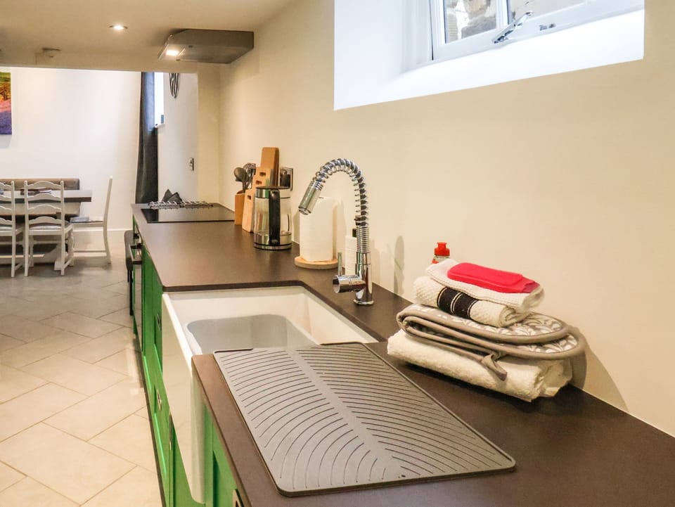 Cottage | Interior
