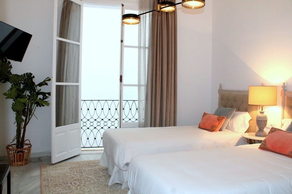 Double or Twin Room | Free WiFi, bed sheets
