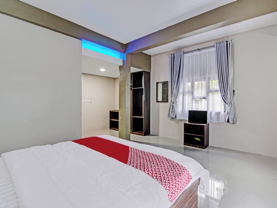 Deluxe Double Room | Desk, laptop workspace, free WiFi, bed sheets