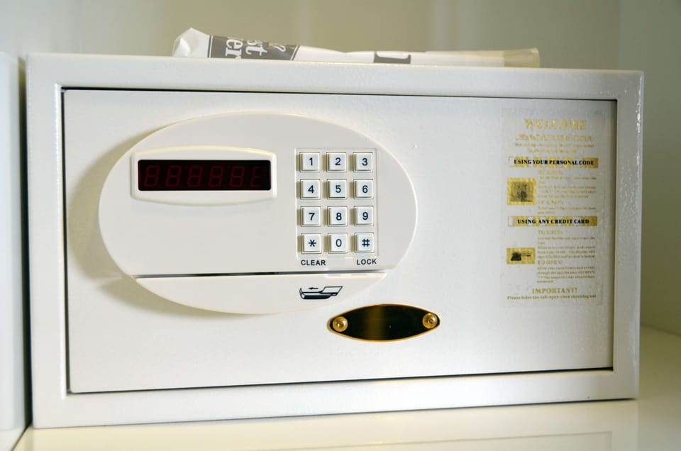 Premium bedding, pillowtop beds, minibar, in-room safe
