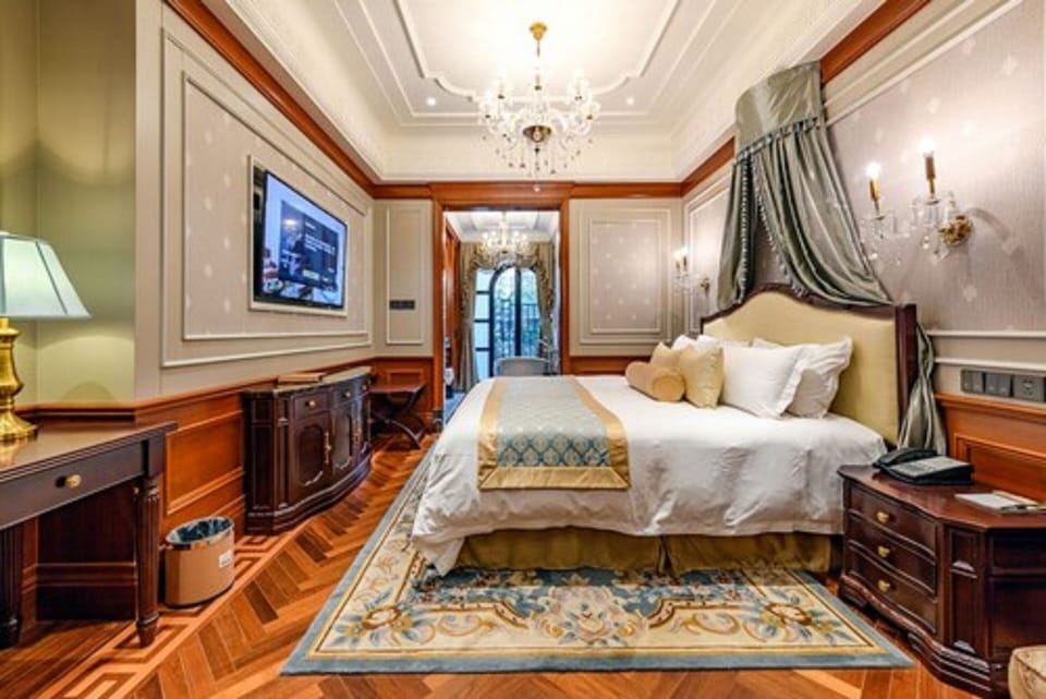Moller Terrace Room | Premium bedding, memory foam beds, minibar, in-room safe
