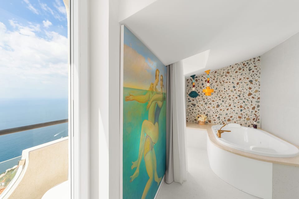 Junior Suite, Balcony, Sea View | Private spa tub