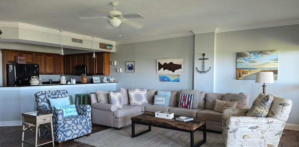 Condo, Multiple Beds (Paradise Shores 403 Sunset Paradise) | Living area