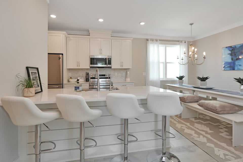 House, Multiple Beds (Just Beach Baby) | Private kitchen | Oven