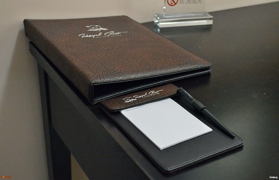 Deluxe Room | Premium bedding, pillowtop beds, desk, laptop workspace