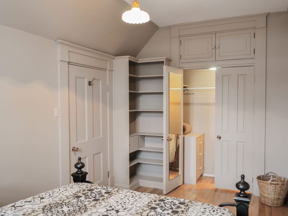 Basic Apartment, Ensuite (Jacques Cartier) | In-room safe, soundproofing, iron/ironing board, free WiFi