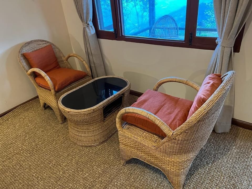 Deluxe Double Room, Mountain View, Garden Area | Desk, free WiFi, bed sheets