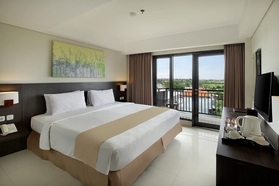 Deluxe Double Room, City View | In-room safe, desk, soundproofing, rollaway beds (surcharge)