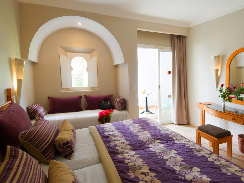 Premium bedding, Select Comfort beds, in-room safe, blackout drapes