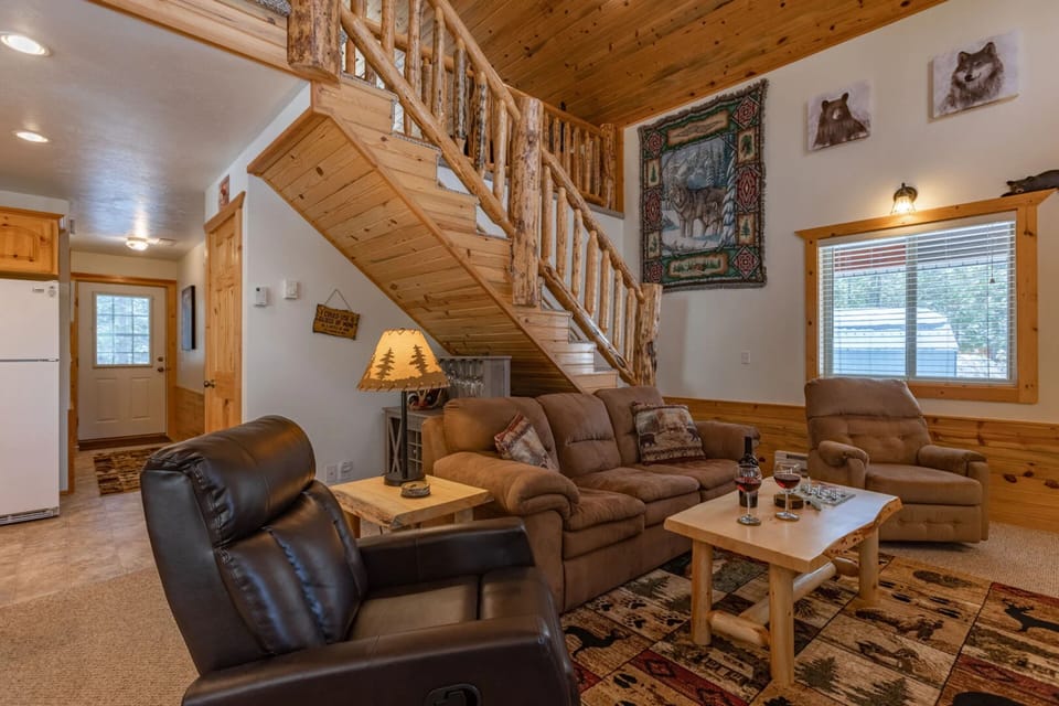 House (2 Bedrooms) | Living area