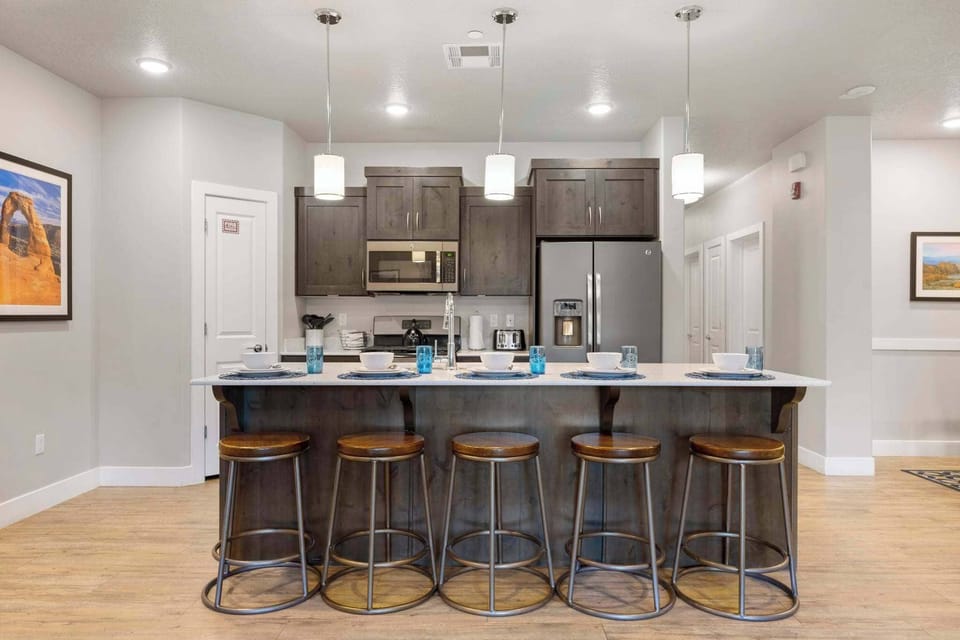 Condo, Multiple Beds, Patio, Mountain View (Walking on Sunshine) | Private kitchen | Fridge, microwave, oven, stovetop