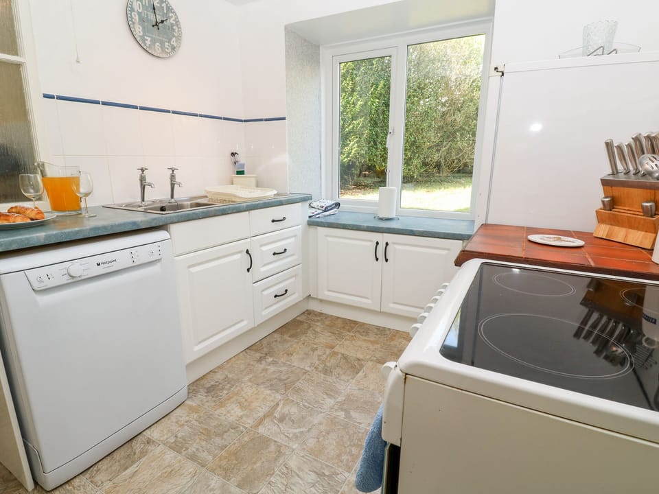 Fridge, dishwasher, electric kettle, toaster