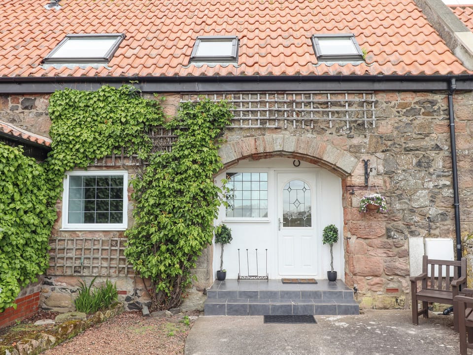 Cottage | Exterior detail