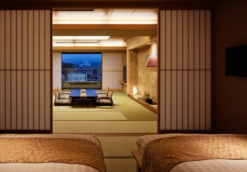 Deluxe Suite with Tatami Area, Open Air Bath and Mountain View (Type E) | In-room safe, desk, blackout drapes, soundproofing