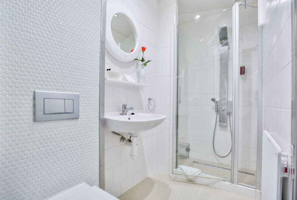 Small Basic Budget  Double Room - Ground Floor | Bathroom | Designer toiletries, hair dryer, towels, soap