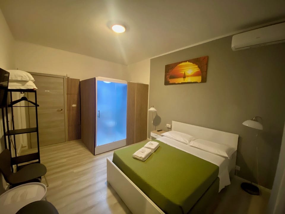 City Double Room | Frette Italian sheets, premium bedding, in-room safe, desk