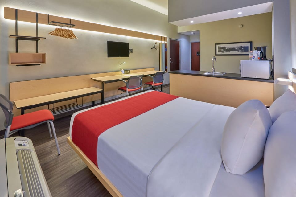 Desk, iron/ironing board, free WiFi, bed sheets