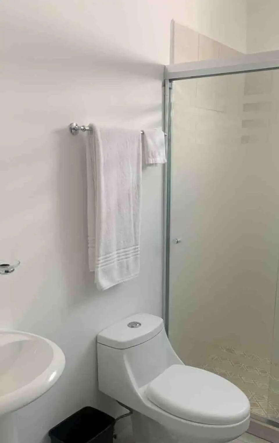 Economy Apartment, 2 Bedrooms, City View | Bathroom | Shower, towels