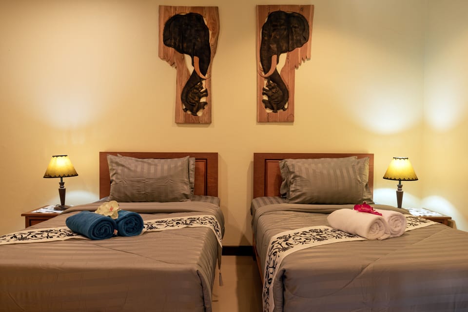 3 bedrooms, in-room safe, blackout drapes, iron/ironing board