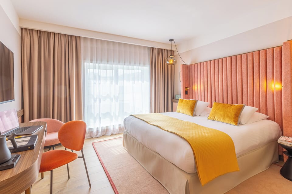 Chambre Supérieure Vue Parc - Accès SPA | Premium bedding, minibar, in-room safe, desk