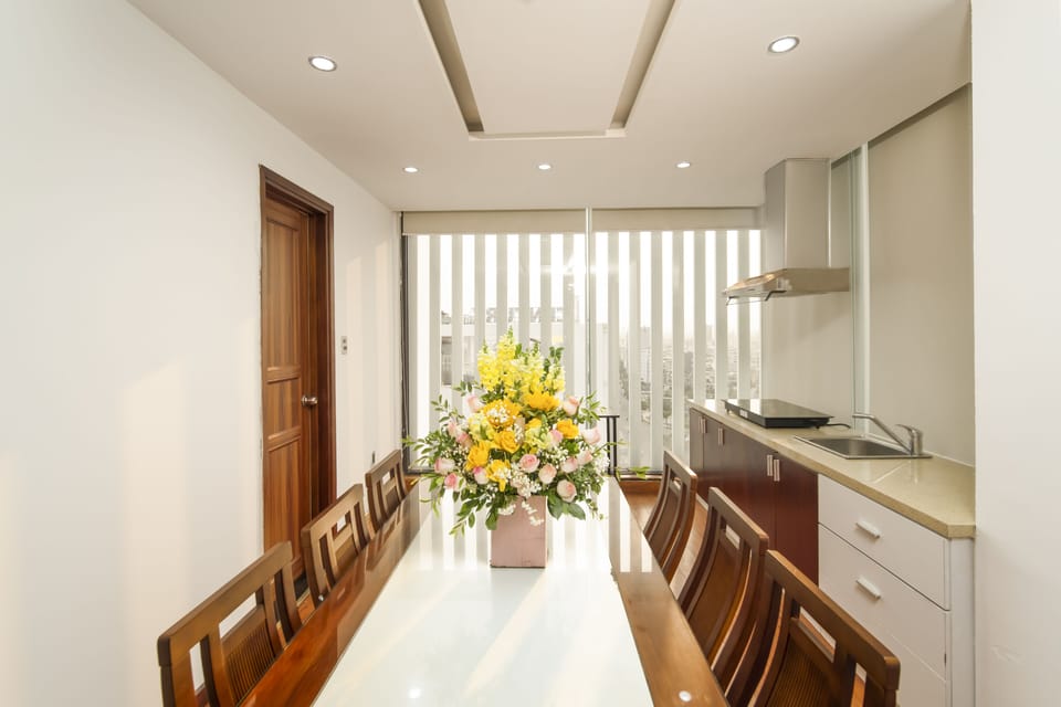 Family Apartment, 2 Bedrooms, City View | In-room dining