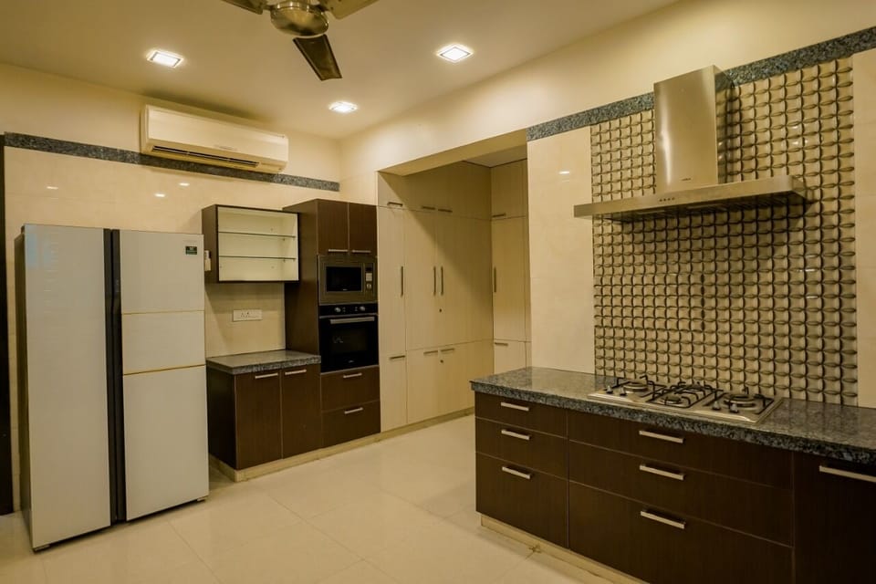 Presidential Studio | Private kitchen | Coffee/tea maker, electric kettle