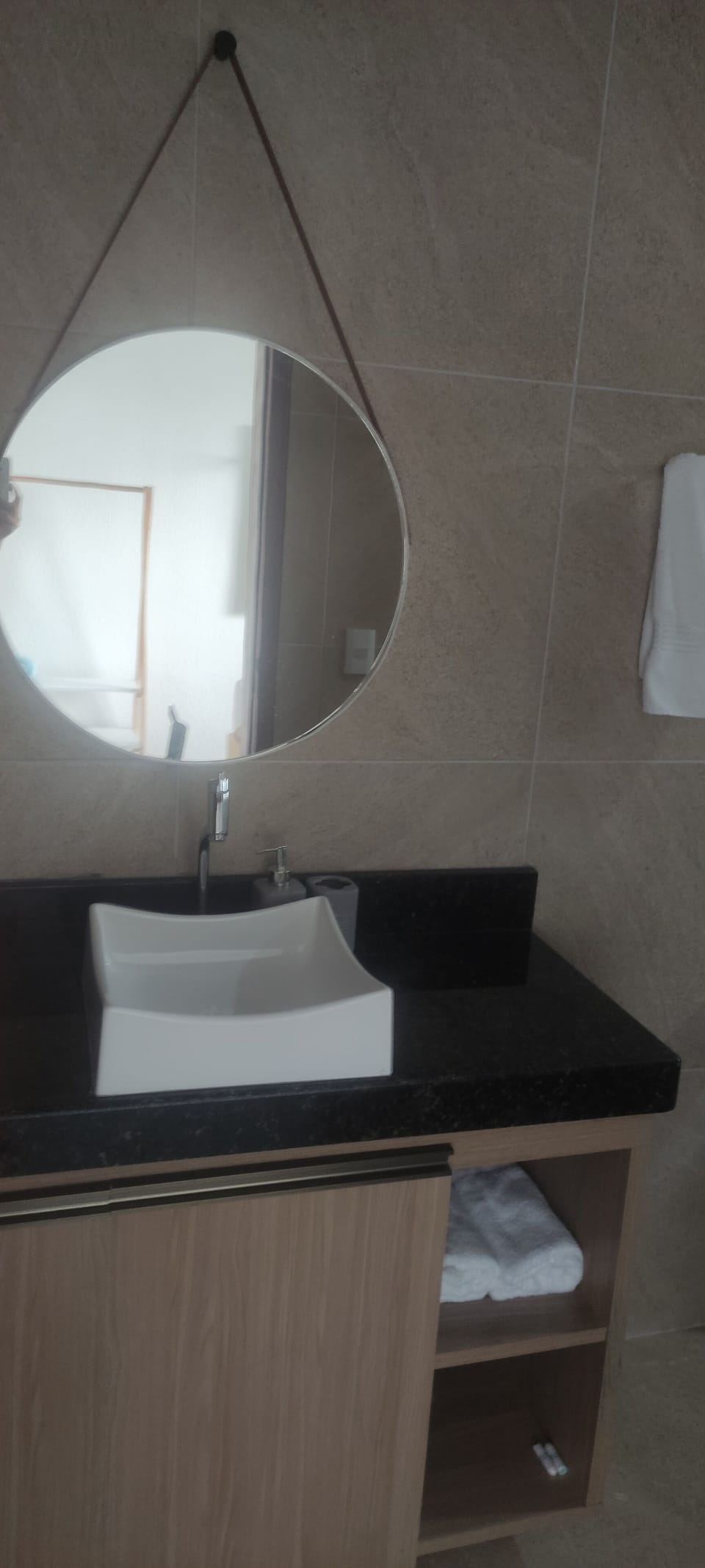Comfort Double Room Single Use | Bathroom | Shower, rainfall showerhead, hair dryer, towels