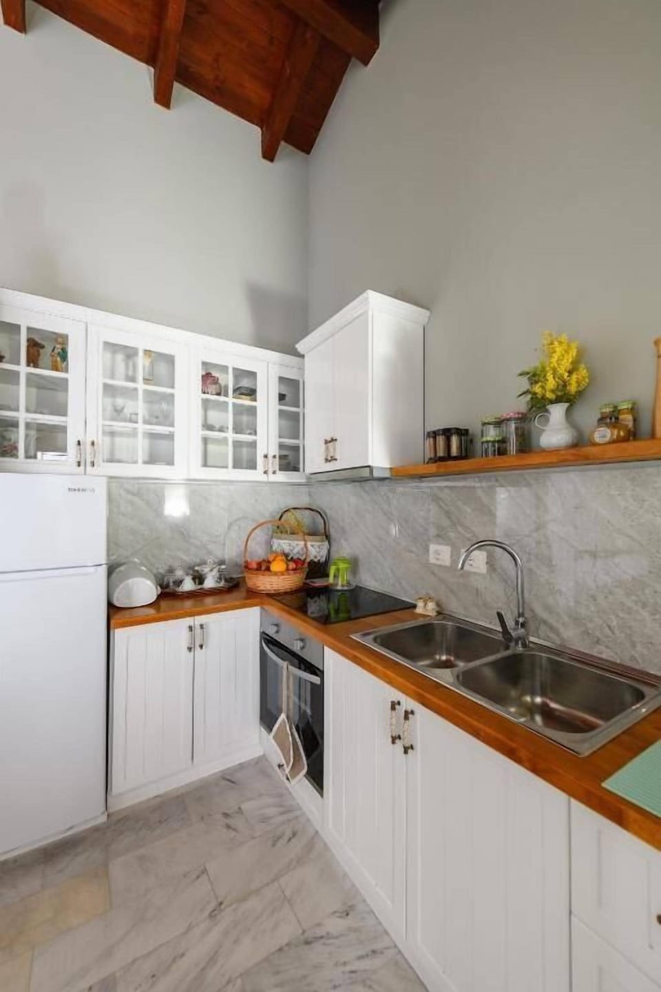 Family Double Room, 1 Double Bed with Sofa bed, Garden View | Private kitchen | Mini-fridge, espresso maker, coffee/tea maker, electric kettle