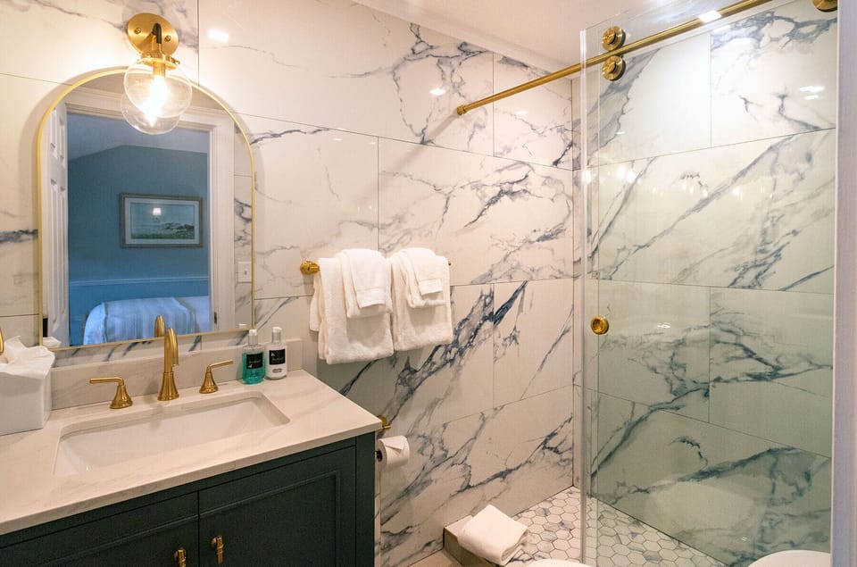 Breakwater Inn Hotel in Kennebunkport