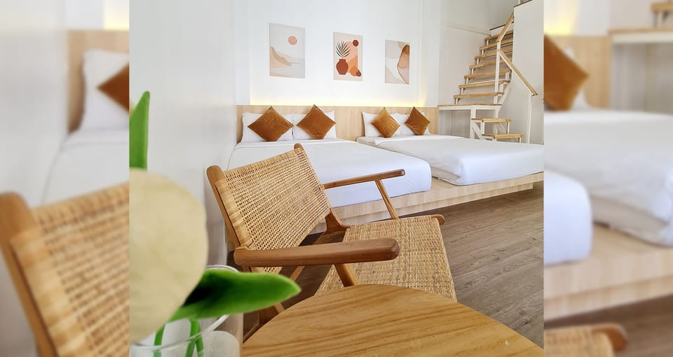 Cozy House | Minibar, in-room safe, blackout drapes, soundproofing