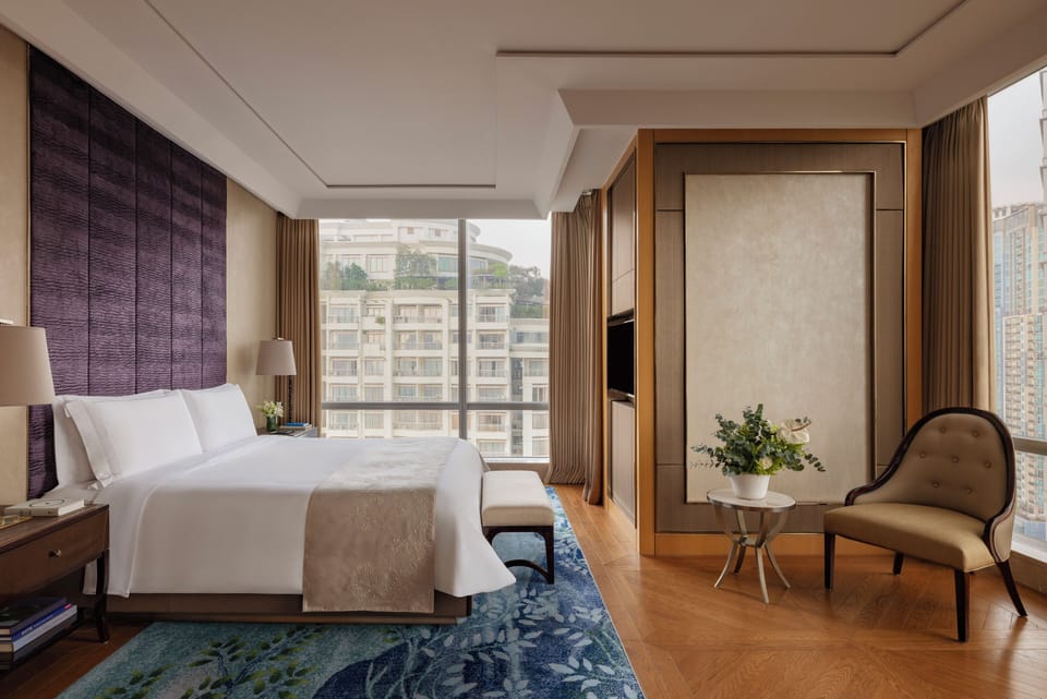 Suite, 1 King Bed, Smoking (Artist) | 1 bedroom, Egyptian cotton sheets, premium bedding, minibar