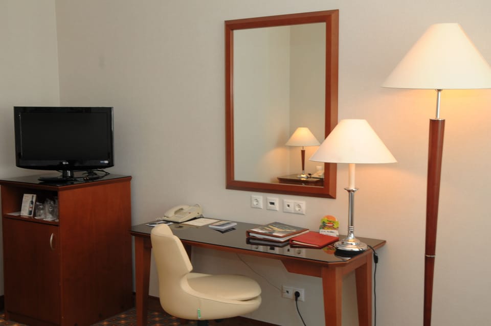 In-room business center