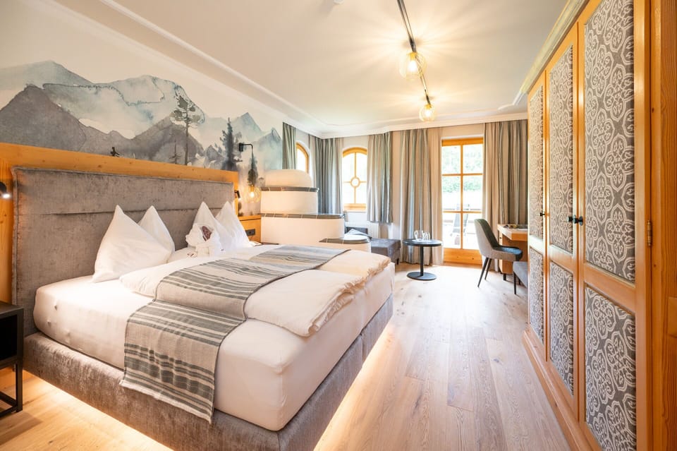 Comfort Double Room | In-room safe, soundproofing, free WiFi