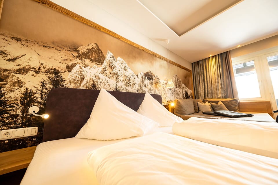 Classic Double Room | In-room safe, soundproofing, free WiFi