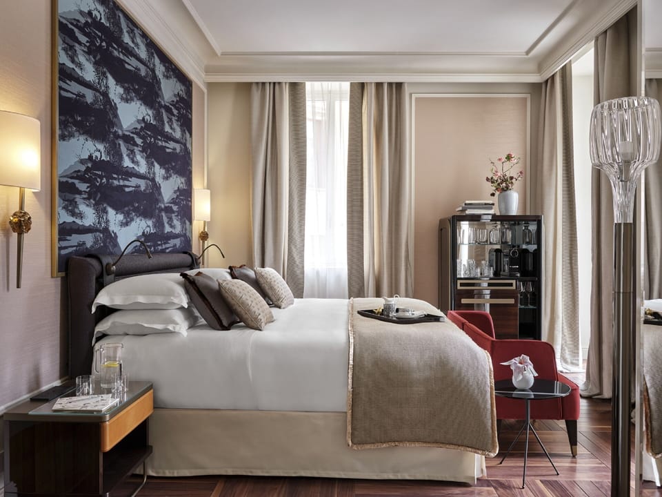 Deluxe Double Room | Premium bedding, minibar, in-room safe, desk