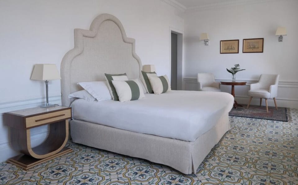 Junior Room | 1 bedroom, hypo-allergenic bedding, minibar, in-room safe