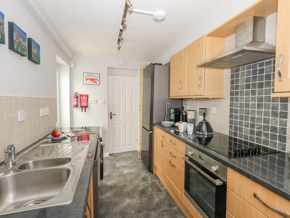 Fridge, dishwasher, electric kettle, toaster