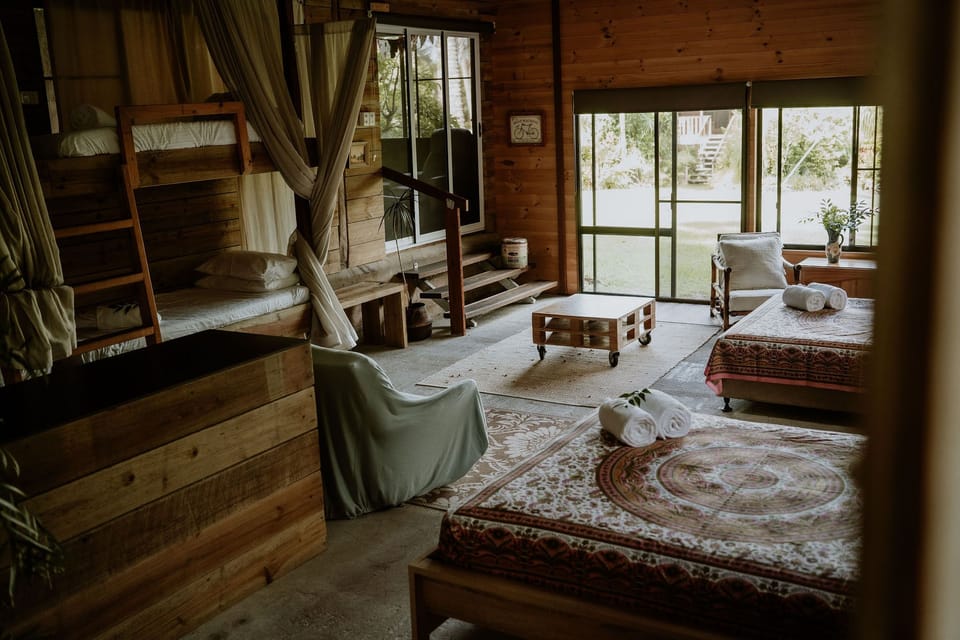 Economy Cabin | Blackout drapes, iron/ironing board, WiFi (free), bed sheets