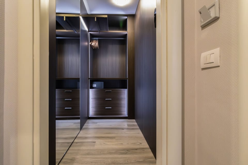 Junior Double or Twin Room | Egyptian cotton sheets, premium bedding, minibar, in-room safe