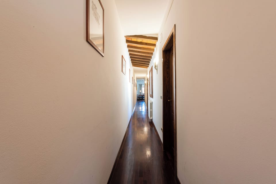 Comfort Apartment | Living area | 40-inch flat-screen TV with digital channels, TV