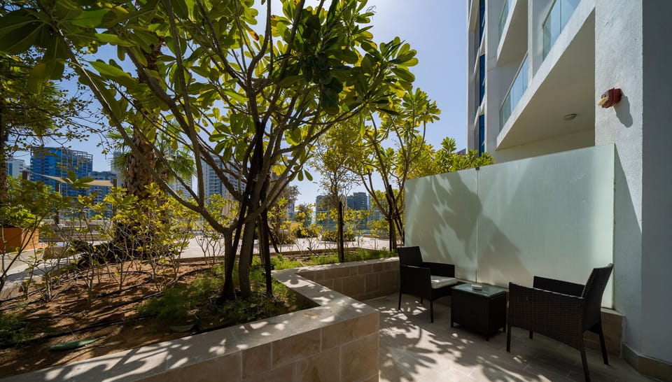 Deluxe Studio | Balcony