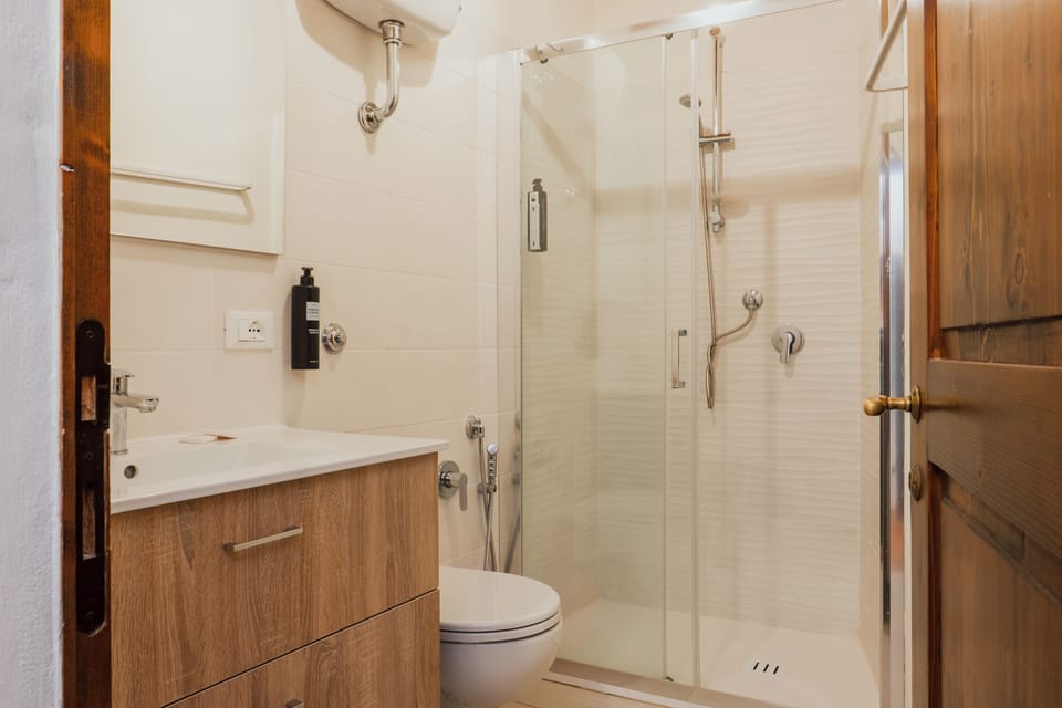 Executive Suite | Premium bedding, free WiFi, bed sheets
