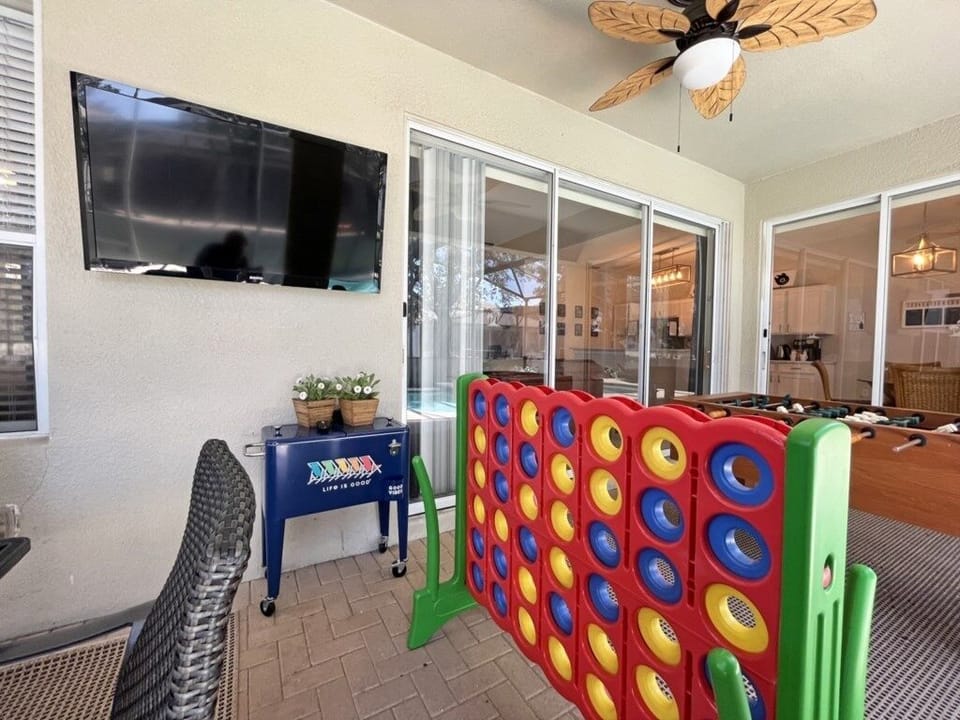 House, 5 Bedrooms | Property grounds