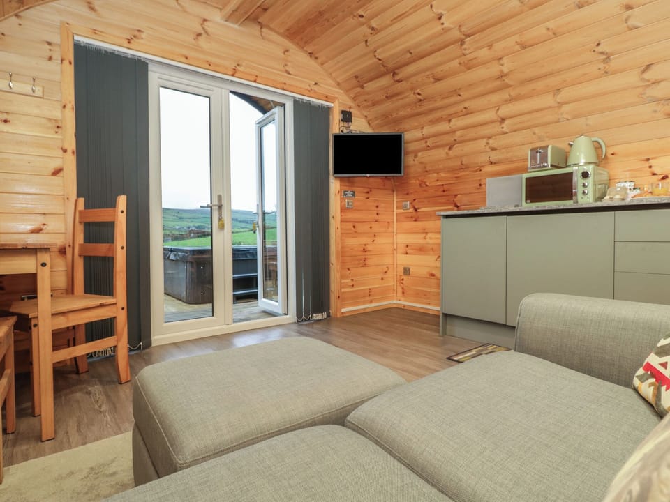 Cottage | Living area