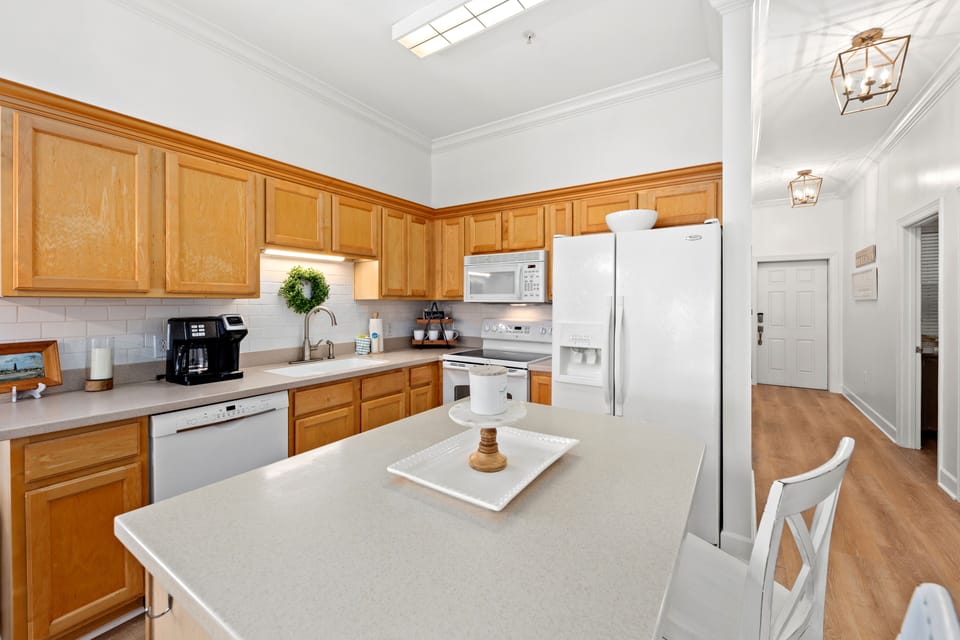 Condo, Multiple Beds, Balcony, Garden View (Seagrove Highlands 1406) | Private kitchen | Fridge, microwave, oven, stovetop