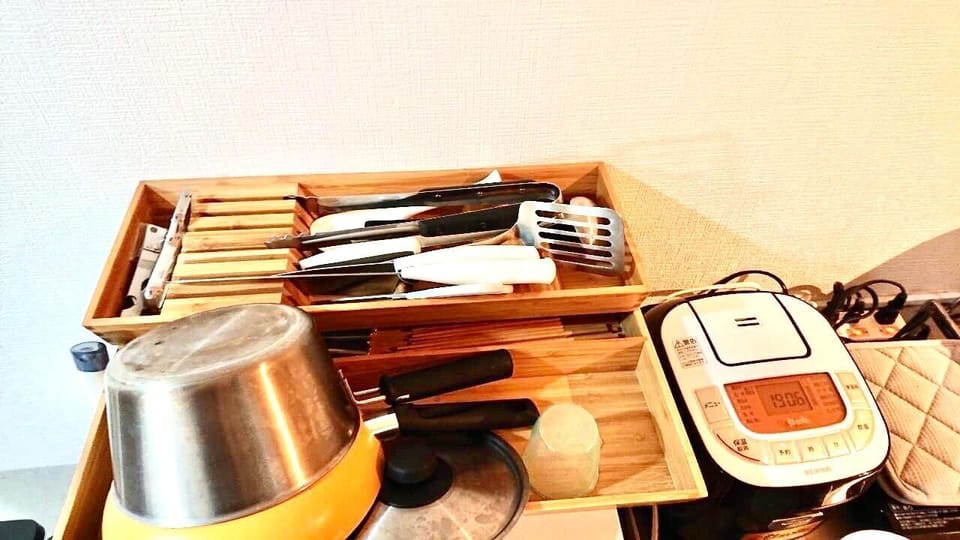 City Studio, City View | Private kitchen | Mini-fridge, microwave, rice cooker