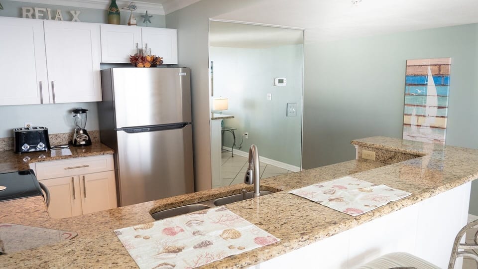 Condo, 1 Bedroom | Private kitchen | Coffee/tea maker, fridge, oven, toaster